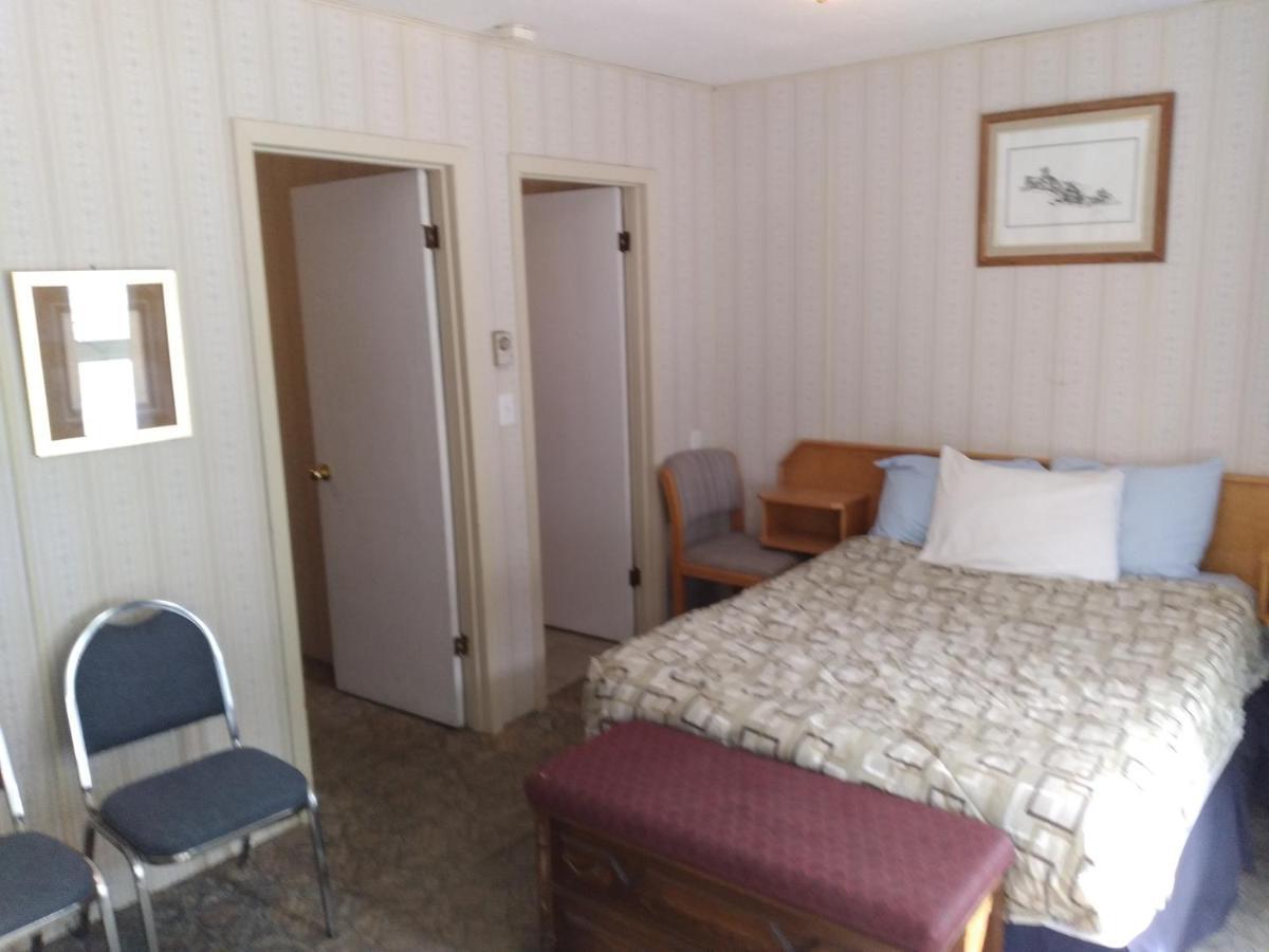 Appletree Inn Рейдиум-Хот-Спрингс Экстерьер фото