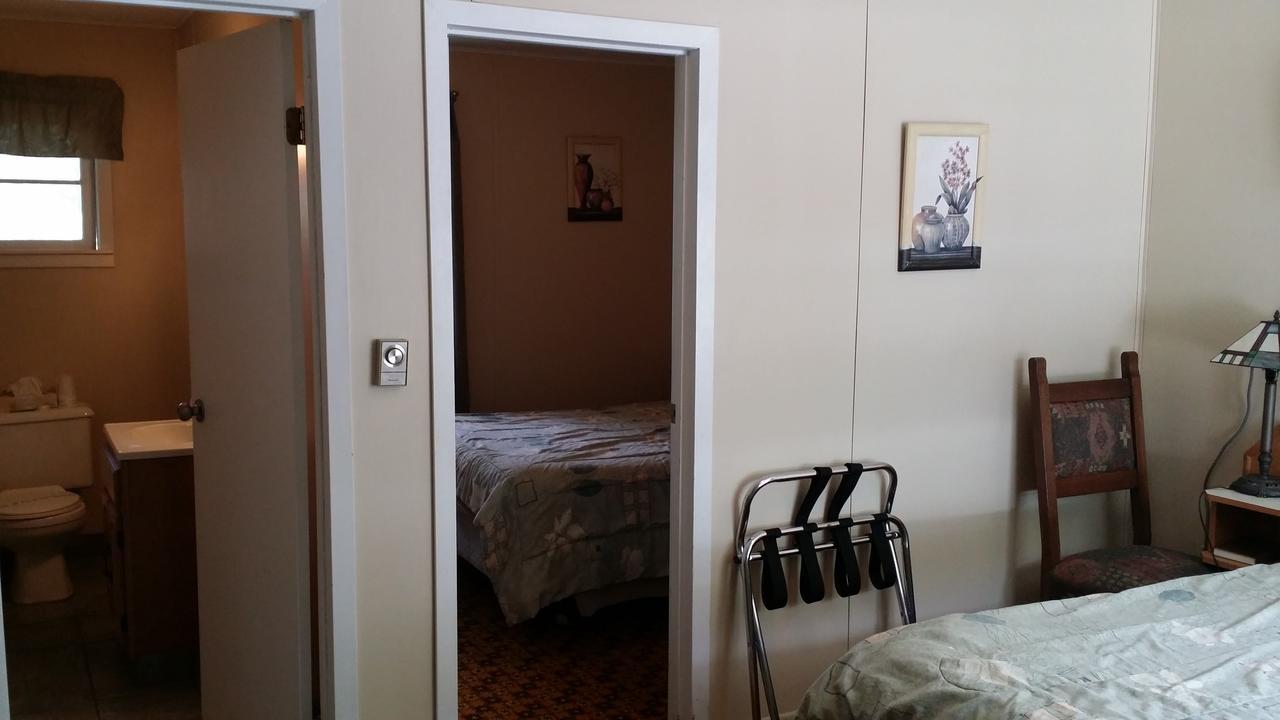 Appletree Inn Рейдиум-Хот-Спрингс Экстерьер фото